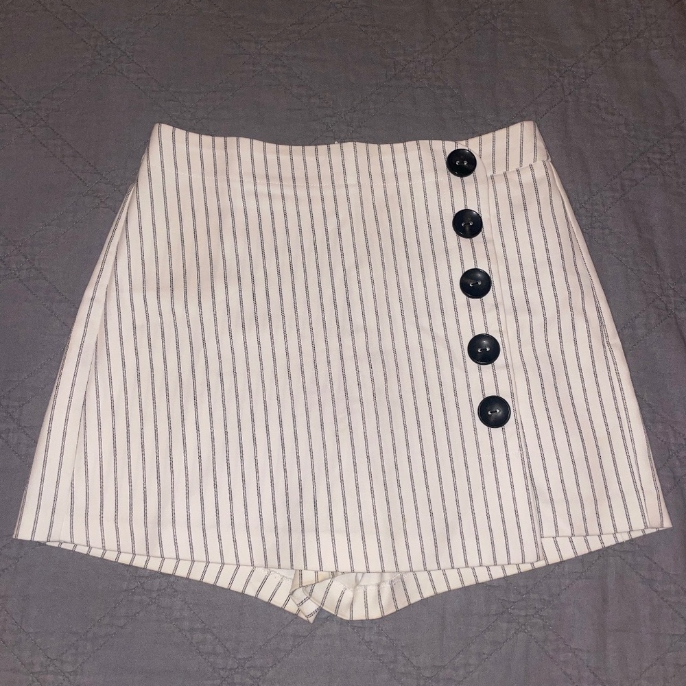 Skort